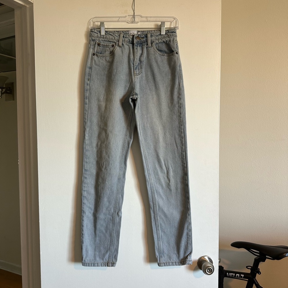 Princess Polly Classic Lightwash Blue Straight Leg Denim Jeans size 2 EUC - Picture 2 of 9